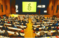Amnesty International bläst zum Krieg ... mal wieder : Paul de Rooij