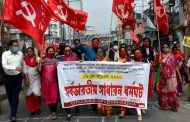 Größter Generalstreik Indien: Rund 250 Millionen Menschen beim eintägigen Ausstand gegen arbeiter- und bauernfeindliche Gesetzesinitiativen der regierenden Hindu-Nationalisten -  Florian Wilde