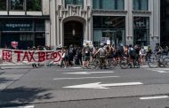 Tausende Amazon-Arbeiter:innen im Streik: Make Bezos pay!